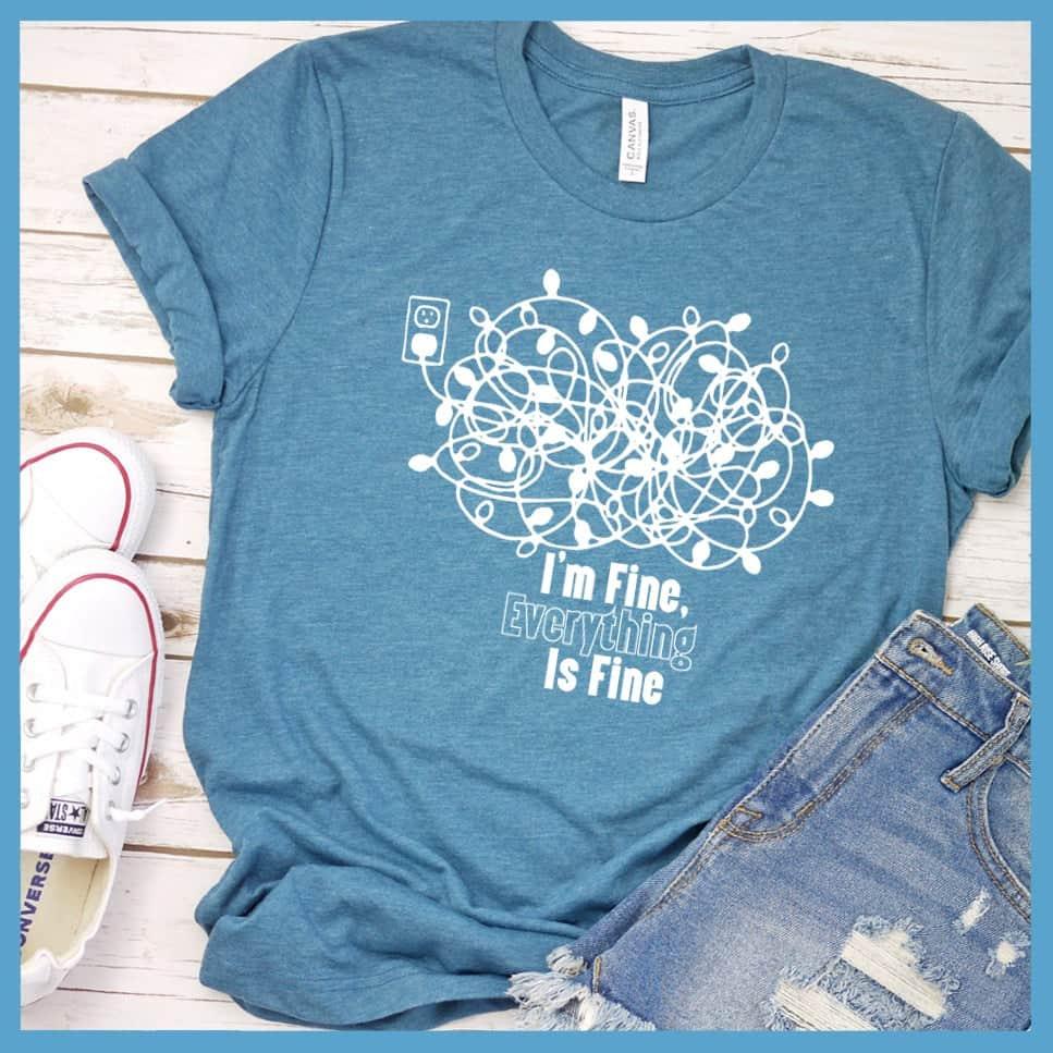 I'm Fine, Everything Is Fine Christmas Version T-Shirt