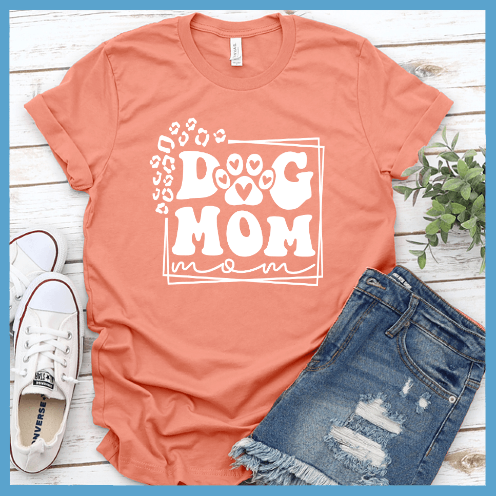Dog Mom Retro T-Shirt