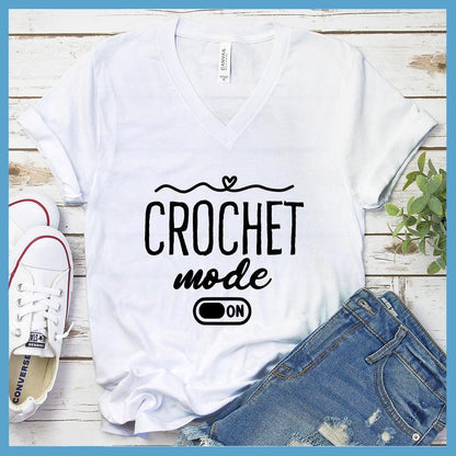 Crochet Mode On V-Neck - Knitted Heart Edition